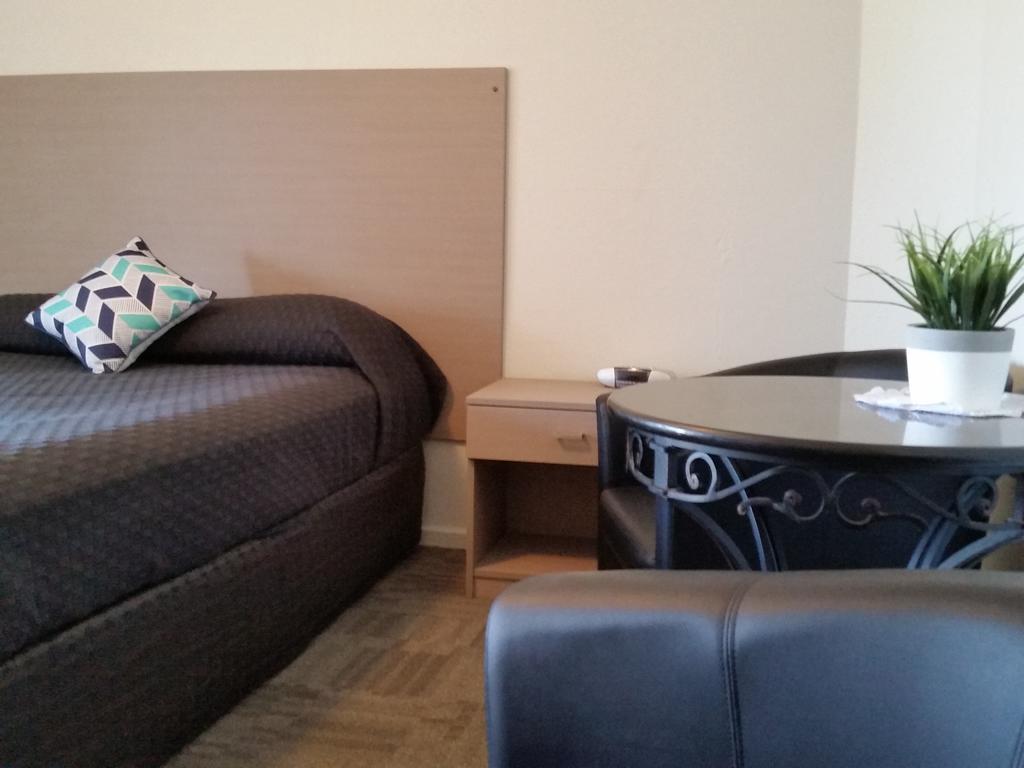 Mandurah Foreshore Motel Екстер'єр фото