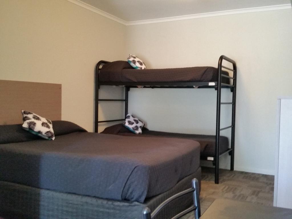 Mandurah Foreshore Motel Екстер'єр фото